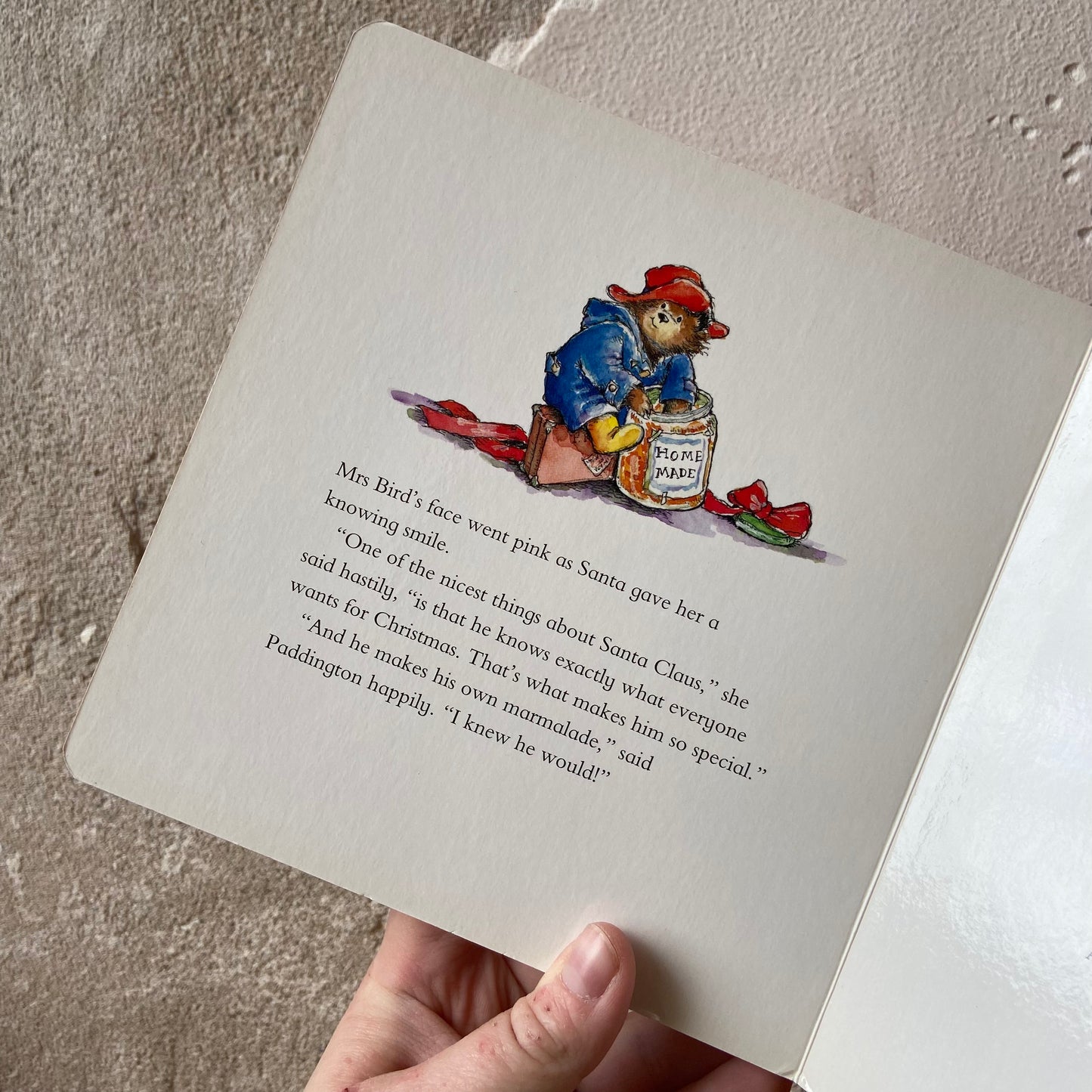 Paddington and the Christmas Surprise – Michael Bond