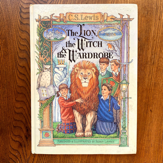 The Lion, the Witch & the Wardrobe (rare graphic novel) - CS Lewis, Robin Lawrie