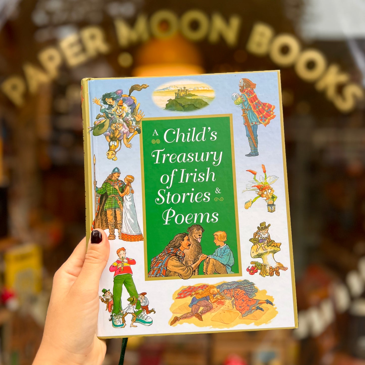 A Child's Treasury of Irish Stories & Poems – Yvonne Carroll