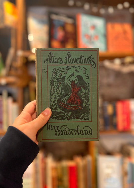 Alice's Adventures In Wonderland - Lewis Carroll