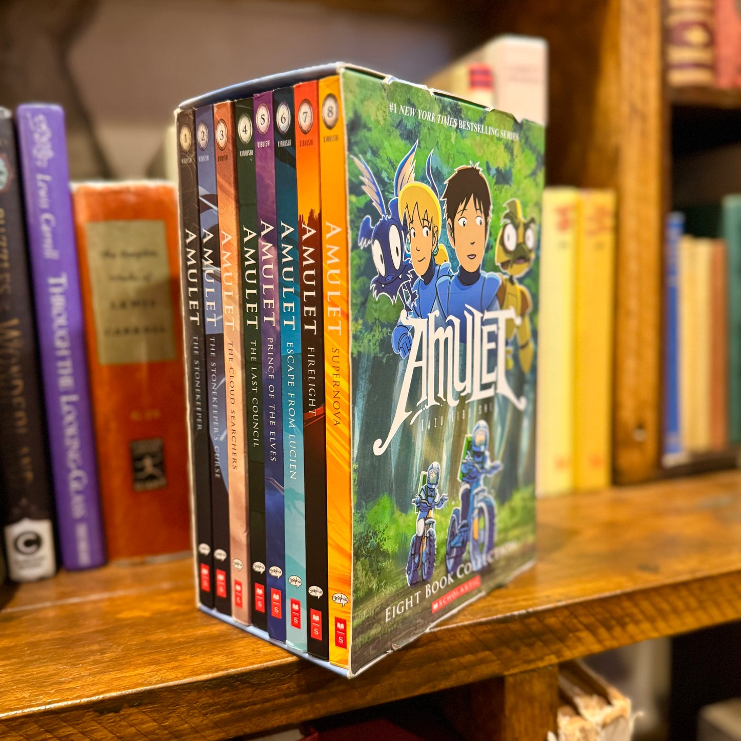 Amulet Box Set (8 Books) – Kazu Kibuishi