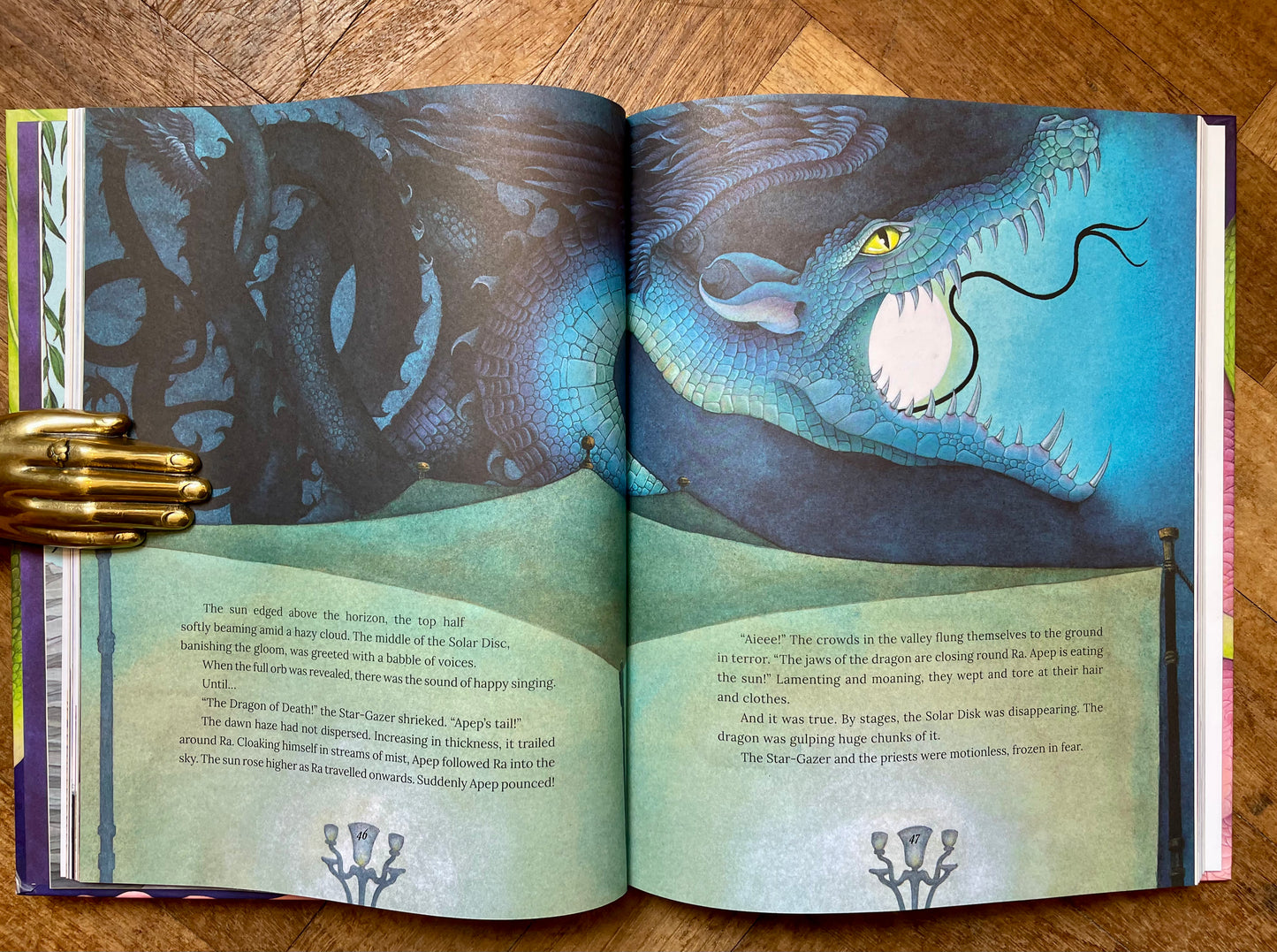 An Illustrated Treasury of Dragon Tales: Stories from Around the World – Theresa Breslin and Kate Leiper