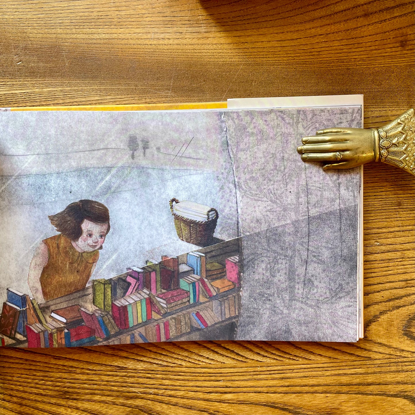 Clara and the Man With Books in His Window – Maria Teresa Andruetto and Martina Trach