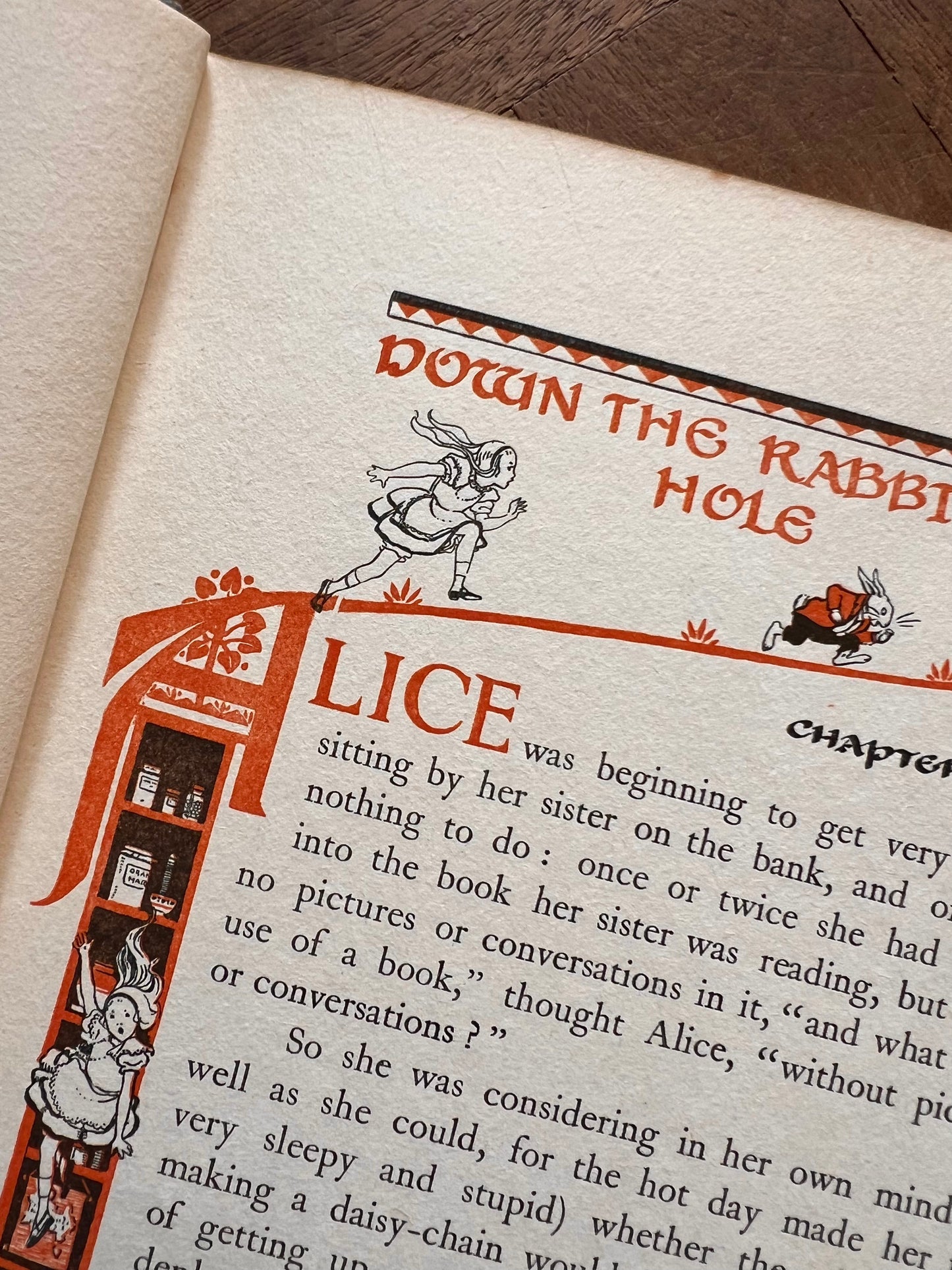 Alice in Wonderland (c. 1930) – Lewis Carrol, Gwynedd M. Hudson