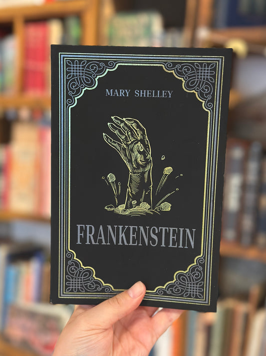 Frankenstein — Mary Shelley