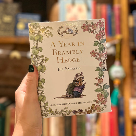 A Year in Brambly Hedge (Set of 4 Books) – Jill Barklem