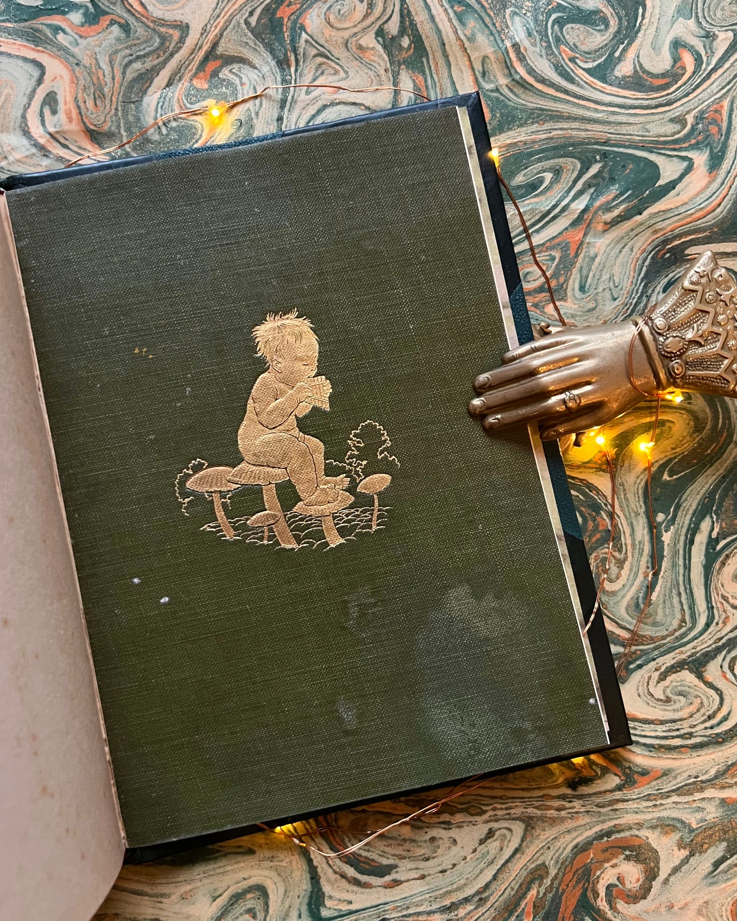 Peter Pan in Kensington Gardens (1911) – J. M. Barrie, Arthur Rackham