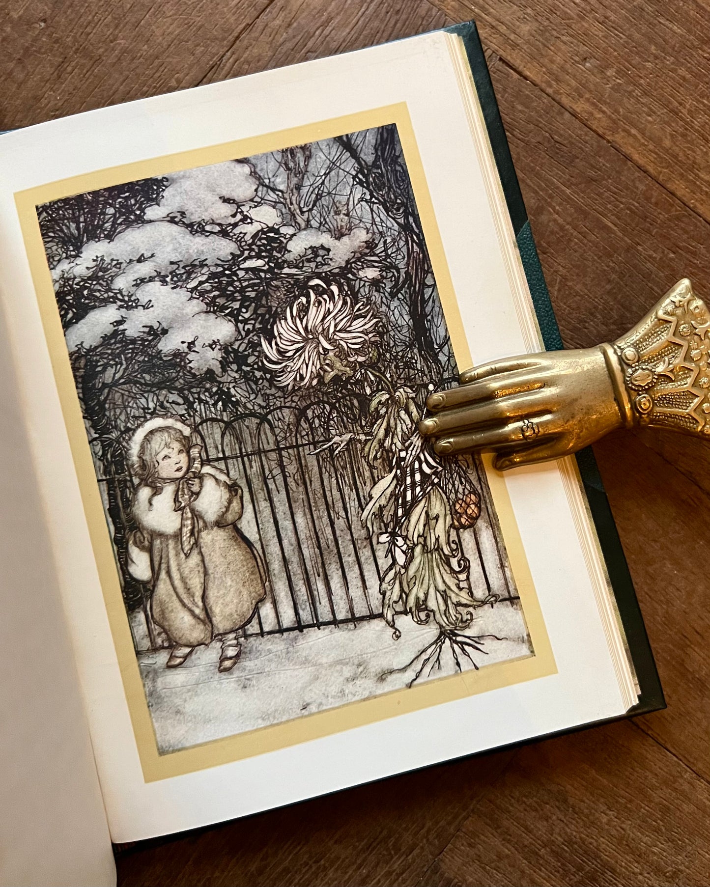 Peter Pan in Kensington Gardens (1911) – J. M. Barrie, Arthur Rackham