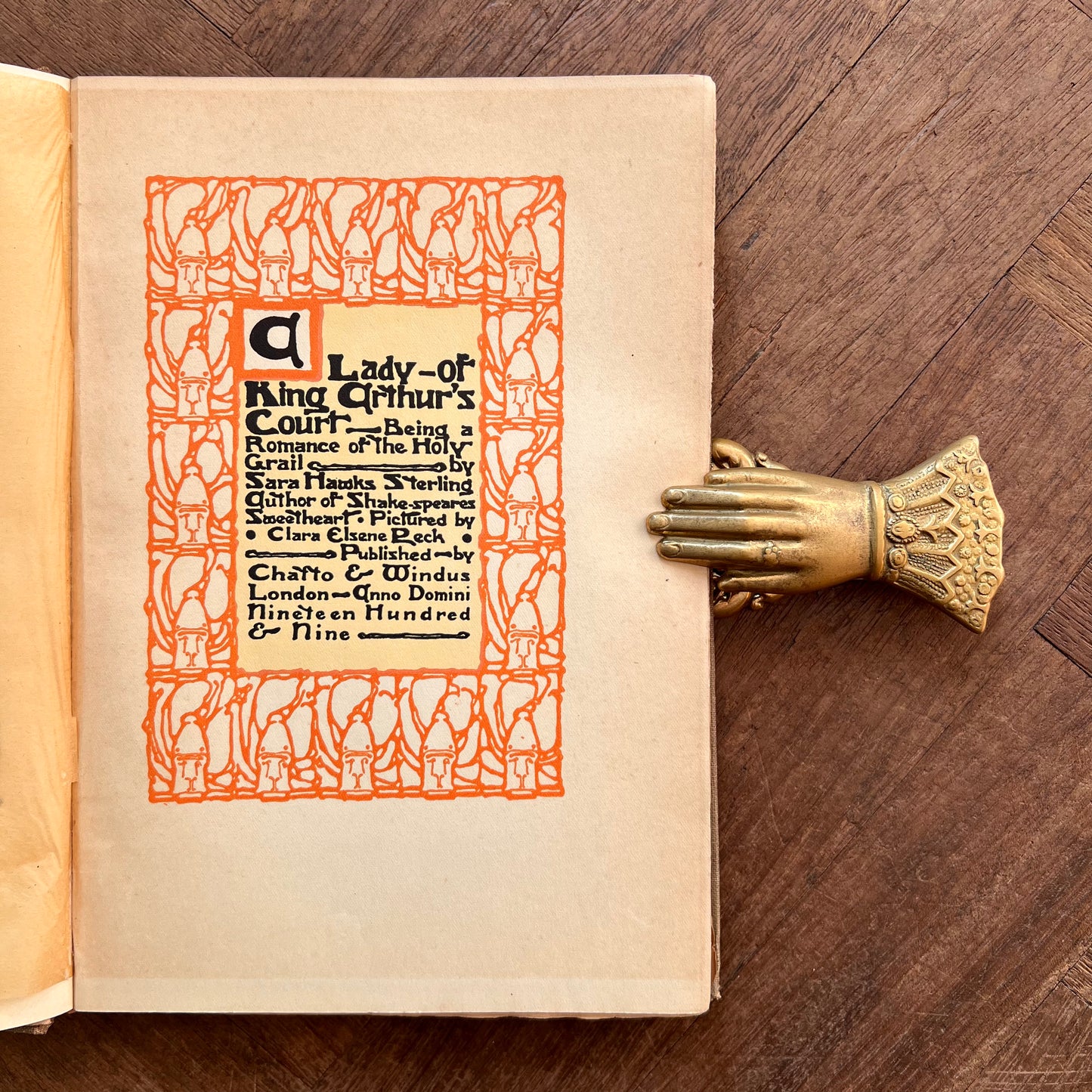 A Lady of King Arthur’s Court (1907 First Edition) – Sarah Hawks Sterling