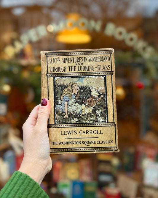 Alice's Adventures in Wonderland and Through the Looking-Glass (c. 1915) – Lewis Carroll, John Tenniel