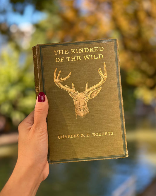 The Kindred of the Wild: A Book of Animal Life – Charles G. D. Roberts, Charles Livingston Bull
