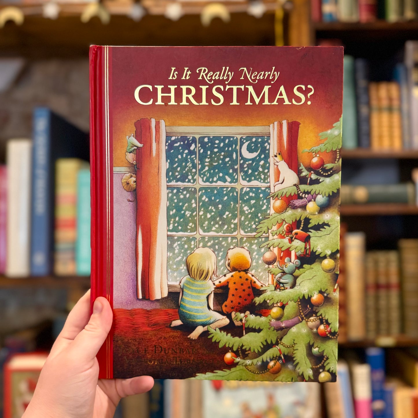 Is It Really Nearly Christmas? – Joyce Dunbar and Victoria Turnbull