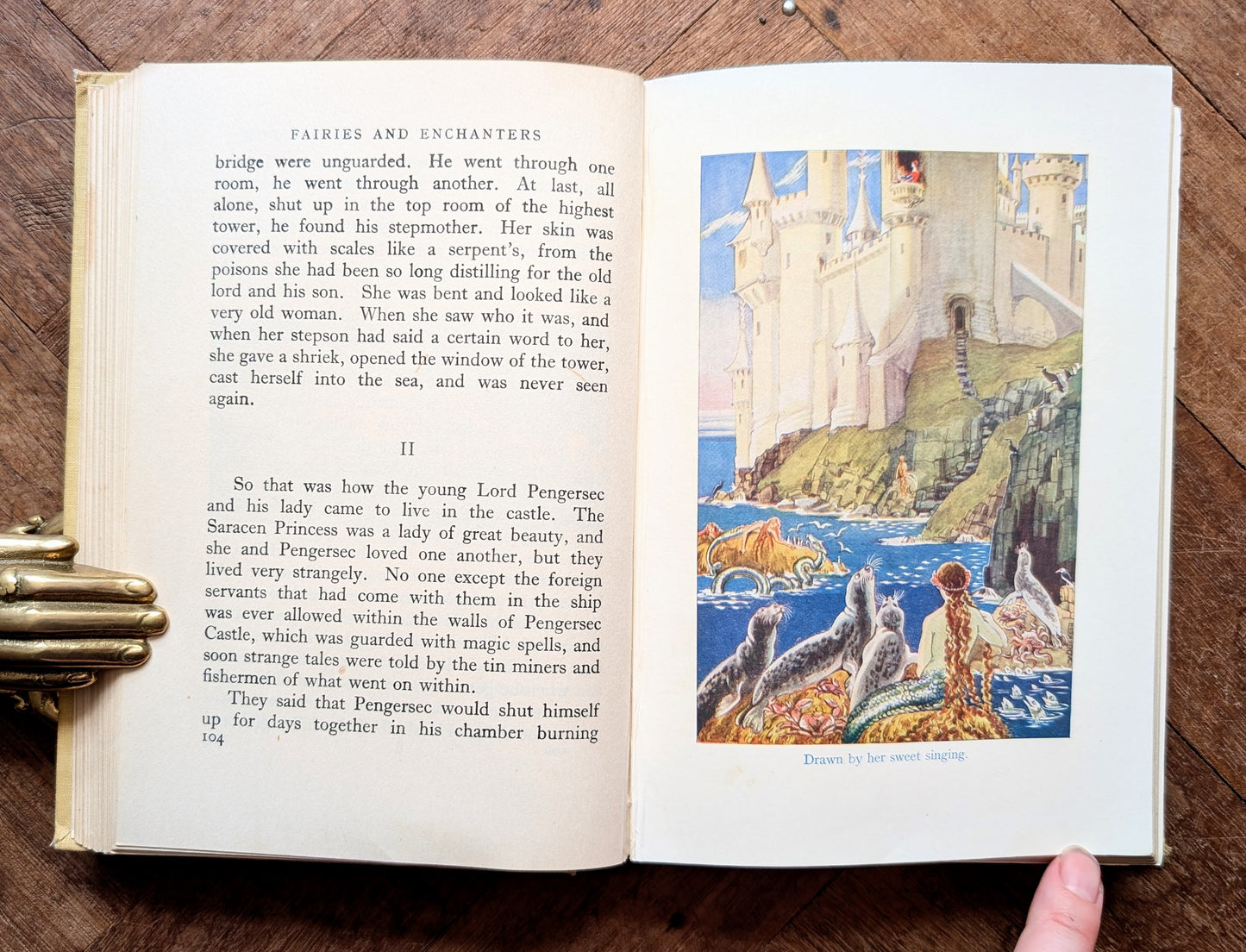 Fairies and Enchanters: A New Book of Old English Stories (1945) – Anabel Williams-Ellis, Wilma Hickson