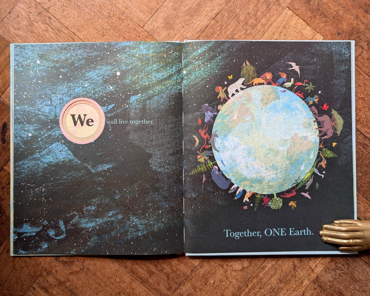 We Are All One / Britta Teckentrup