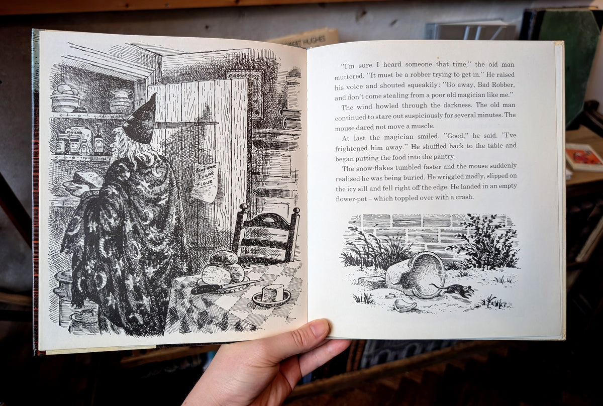 The Mouse And The Magician (First Edition) – Eric Houghton