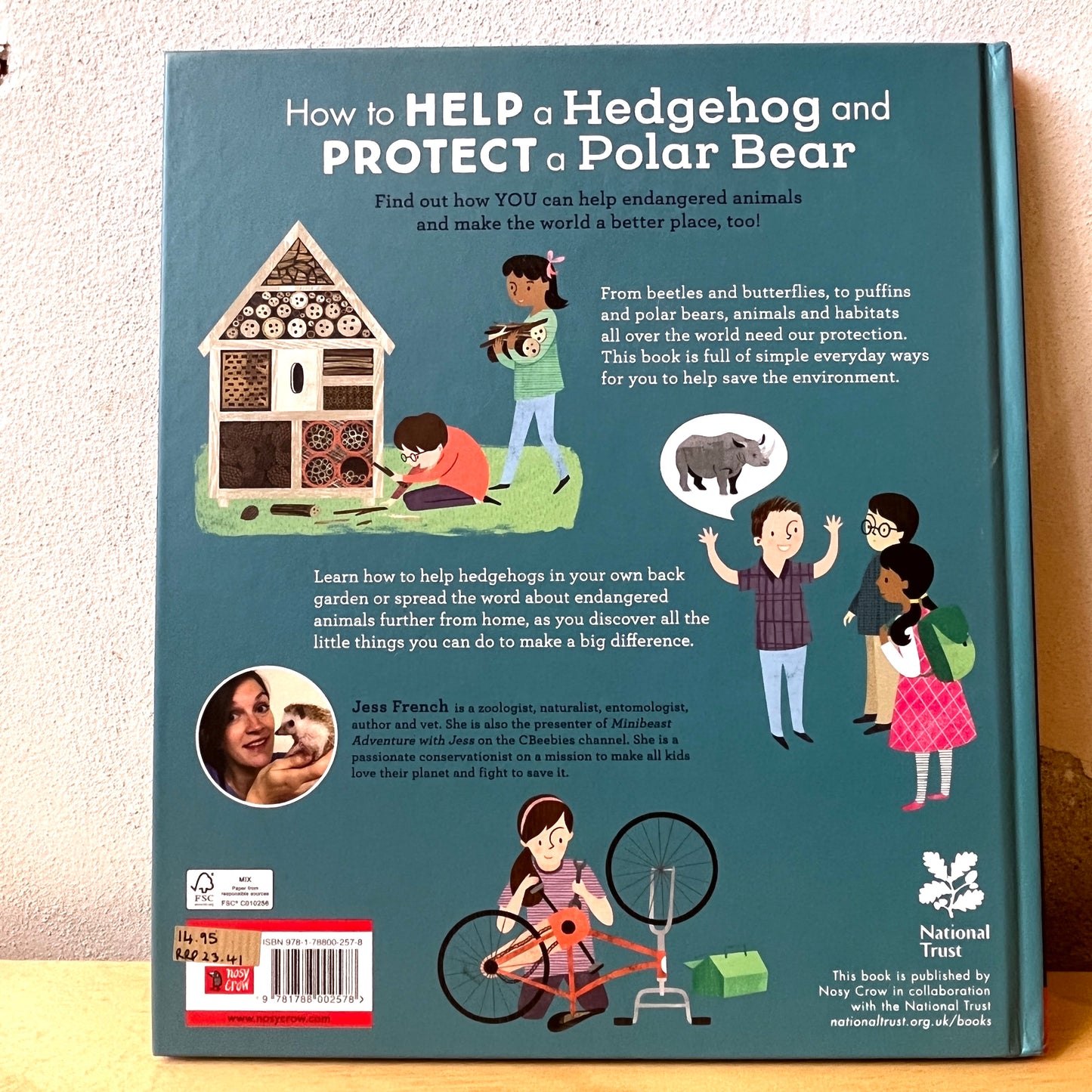 How to Help a Hedgehog and Protect a Polar Bear – Jess French, Angela Keoghan