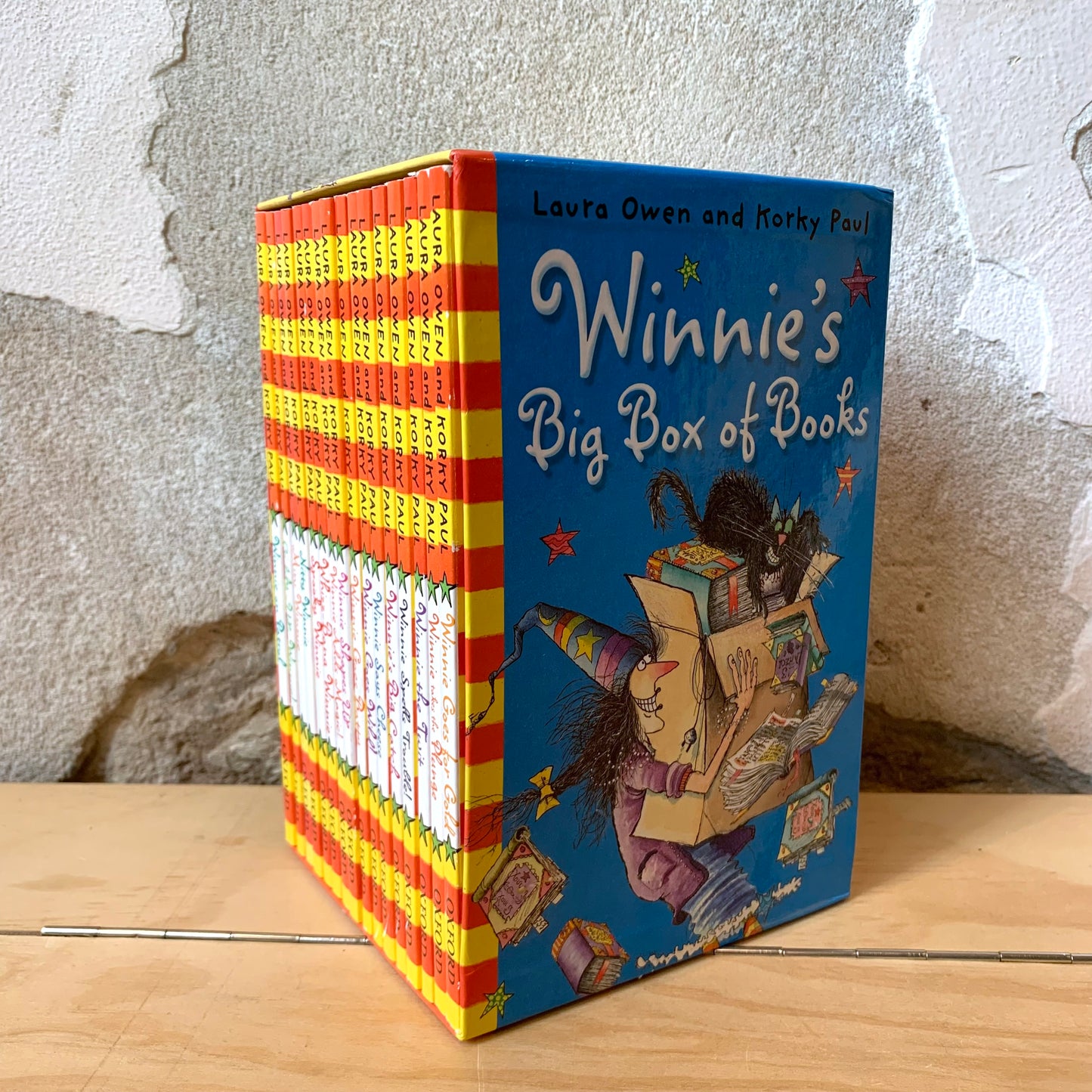 Winnie's Big Box of Books