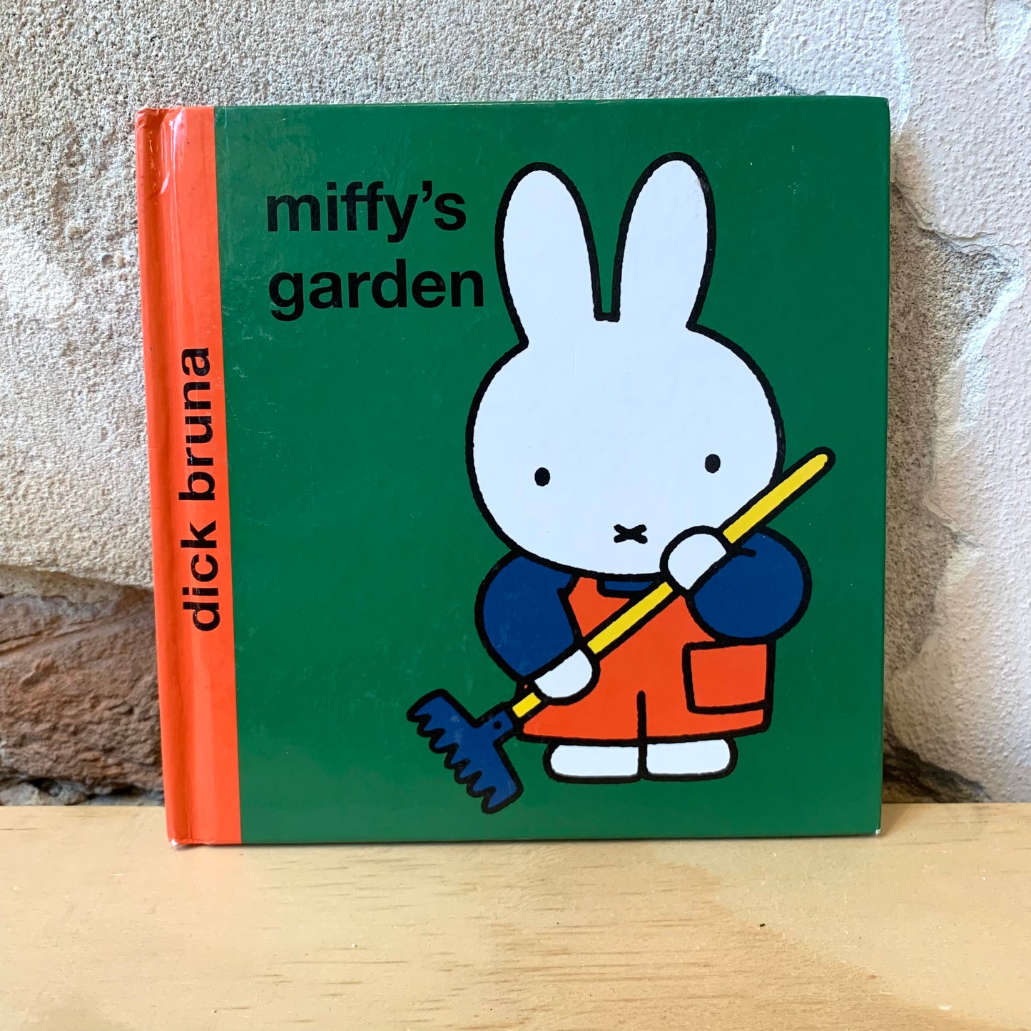 Miffy's Garden – Dick Bruna
