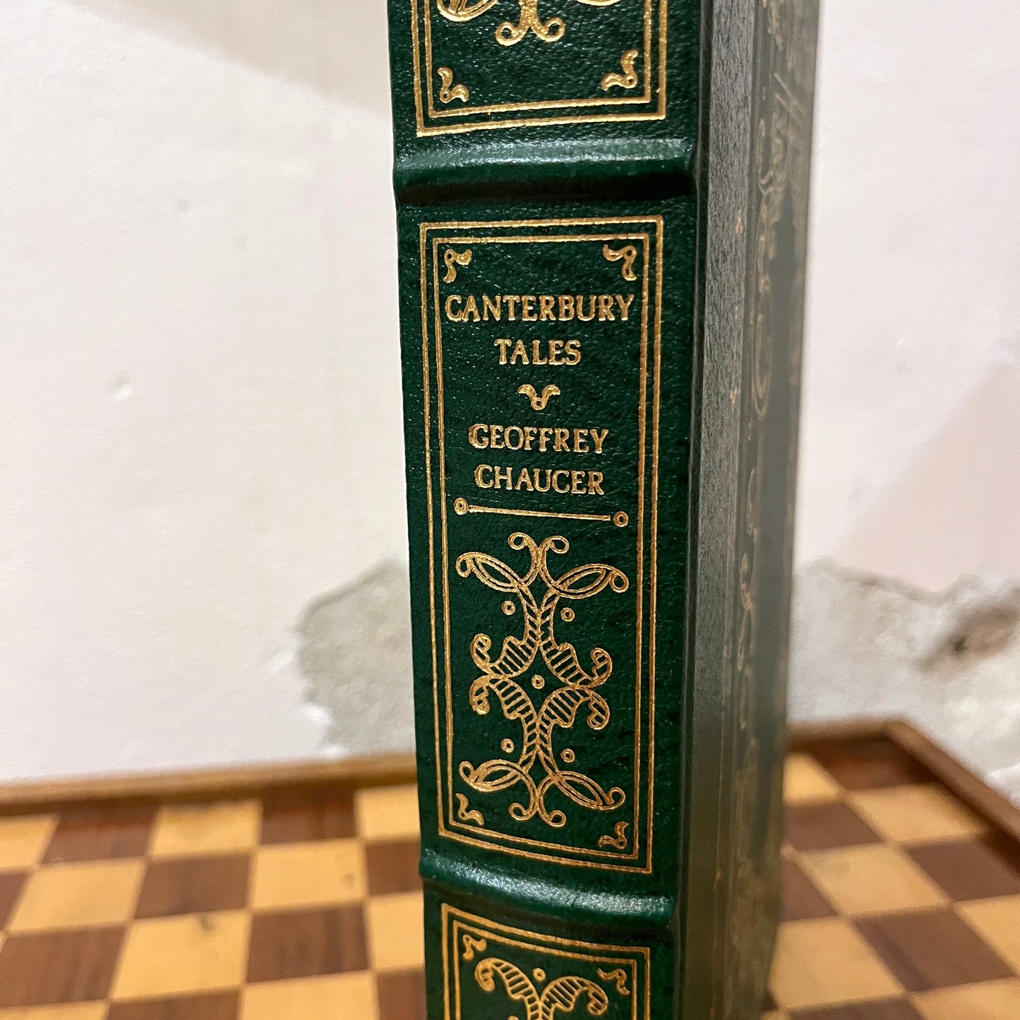 Canterbury Tales – Geoffrey Chaucer