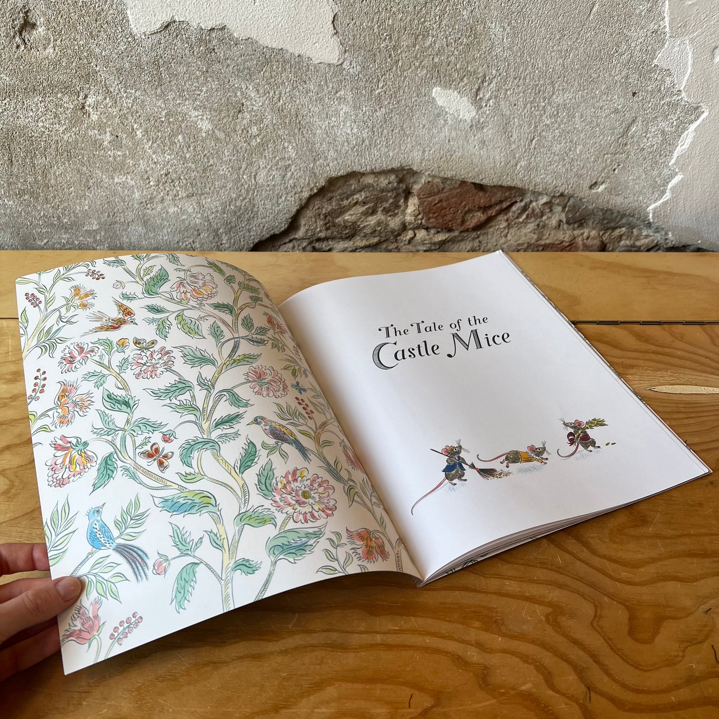 The Tale of the Castle Mice – Michael Bond, Emily Sutton