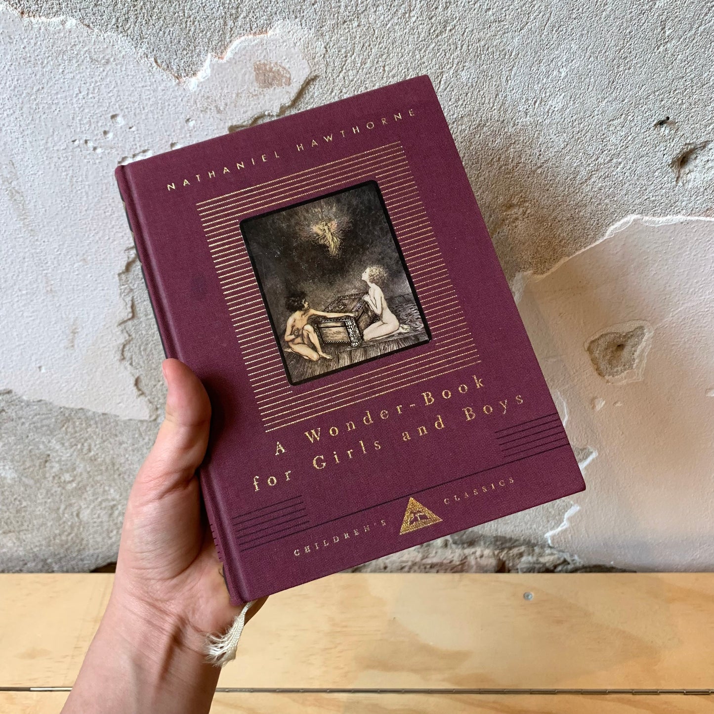 A Wonder-Book for Girls and Boys – Nathaniel Hawthorne